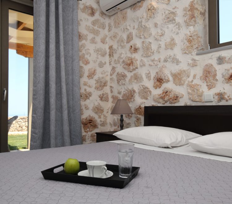 apartment-irida-tsoukalades-lefkada-bedroom-with-outdoor-access