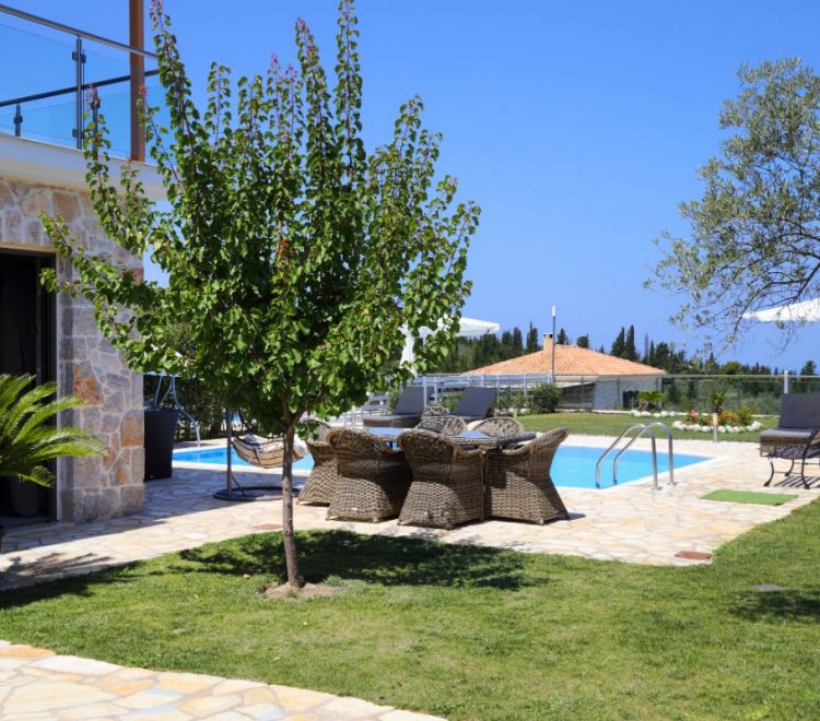 villa-emily-tsoukalades-lefkada-private-house-fully-eqquipped (1)