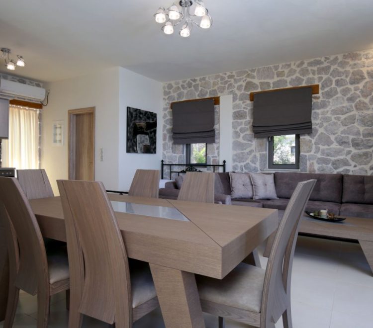 villa-emily-tsoukalades-lefkada-private-living-room-dining-area